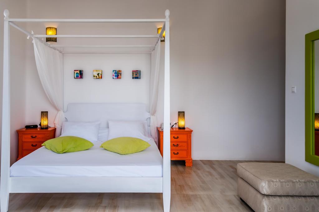 Eiriana Luxury Suites Plaka  Екстер'єр фото