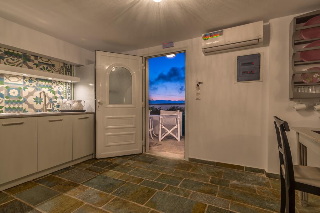 Eiriana Luxury Suites Plaka  Екстер'єр фото